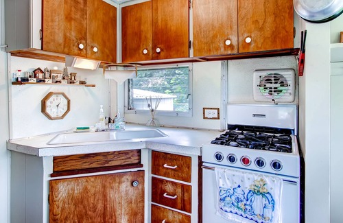 Hubbardton Cabin | Kamp Koby - Lake Front camp on Lake Hortonia