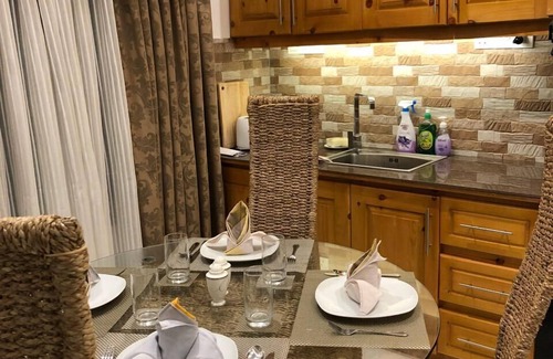 Kandy House | KANDY API Cottage(Home Stay)