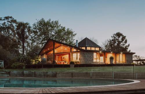 Yarra Junction House | Kangaroo Manor