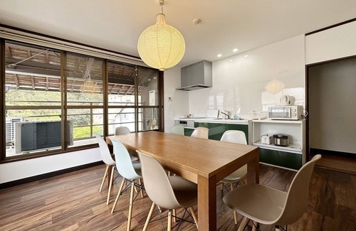 Hatsukaichi Apartment | KANIWASOU Minute walk from Miyajima Pier for 11ppl