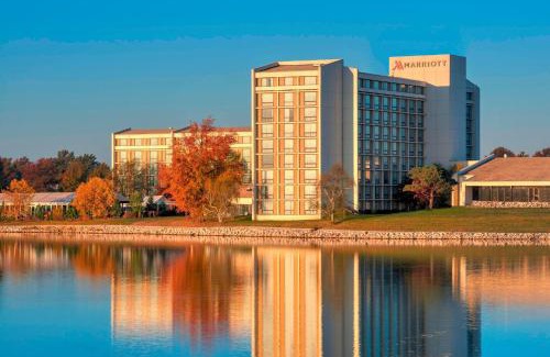 Waldron Hotel | Kansas City Airport Marriott