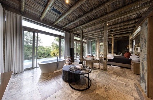 Thorny Bush Game Reserve Cabin | Kapama Karula