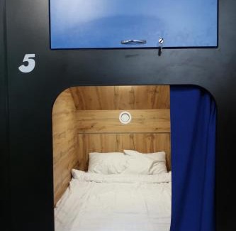 Zator Hostel | Kapsułowo Noclegi