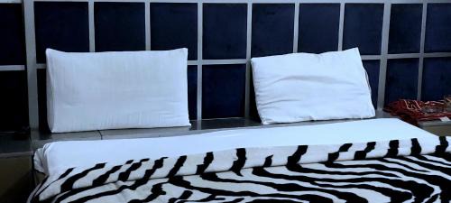 Gulshan-E-Jamal House | Karachi Guest House