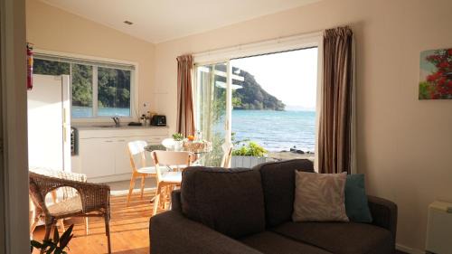 Great Barrier Island Cabin | Karaka Bay Lodge