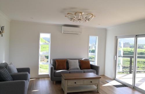 Karapiro House | Karapiro Retreats holiday house