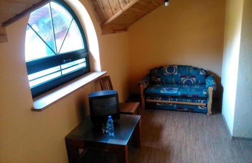 Dalnia Bed & Breakfast | Karczma Biesiadna