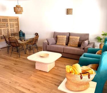 Urbanizacion Costabella House | Karibu beach & pool