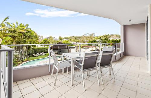 Alexandra Headland Apartment | Karmasea Beachside Holiday 2 Bedroom Apartment