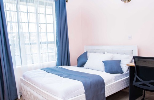 Embakasi Bed & Breakfast | Karolinas Homestay Near JKIA