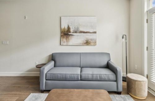 Southwest Raleigh Apartment | Kasa Village District Raleigh