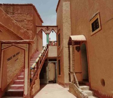 Tinghir House | Kasbah Omari