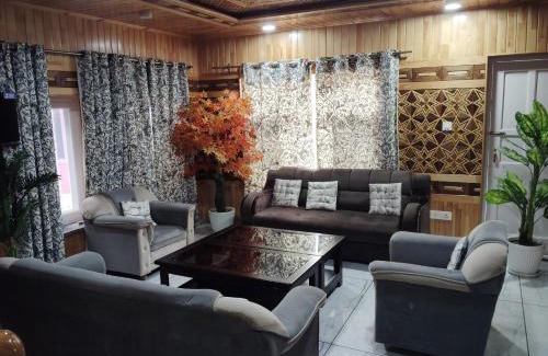 Nishat-Shalimar House | Kashmir homestays