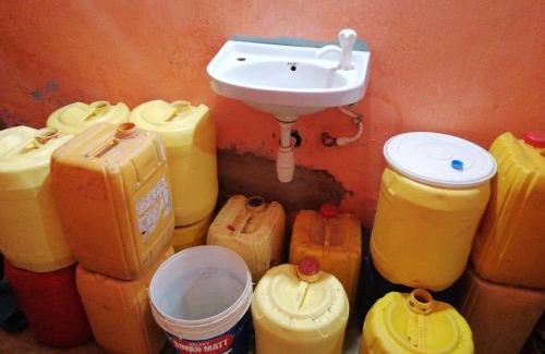 Western Province Apartment | Kasufini kwa Amani