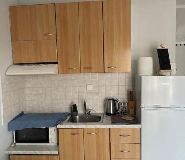 Serres Apartment | Kate's Studio with view and free parking