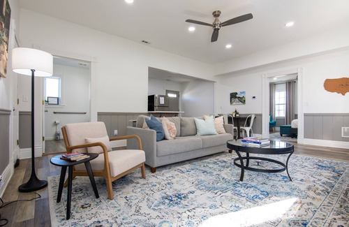 Marthasville House | Katy Haus: Hot tub, Wineries, Fenced yard, Dog-friendly