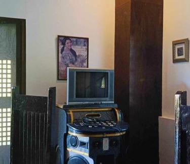 Tagaytay Cabin | Kavanah Suites Tagaytay-Villa 3