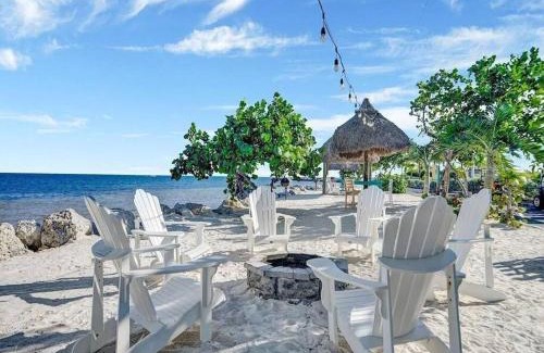 Key Largo House | KAWAMA K1 in Key Largo, Beach, Lagoon, Pools, Tennis, Free Bikes and Canoes