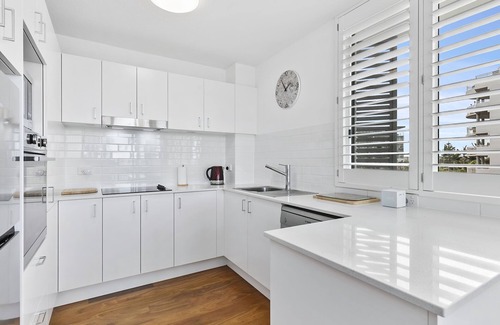 Buddina Apartment | Kawana Beachside Getaway 1 Bedroom Apartment