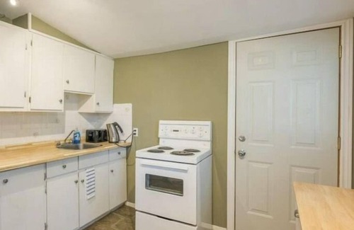 Pleasant Point Cottage | Kawartha waterfront Cottage rental
