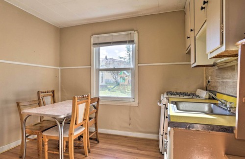 Ellenville Apartment | Kayaks & Canoes: Lake-View Retreat in Ellenville!