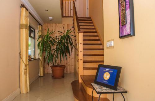 Killarney House | Kayden House