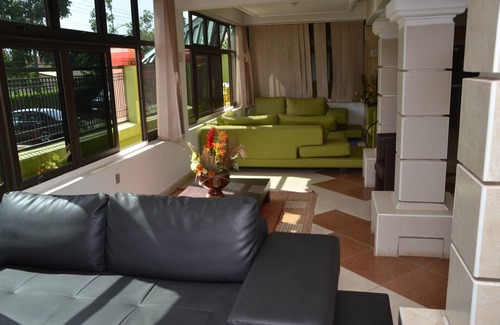 Nungua Hotel | Kaysens Grande Hotel