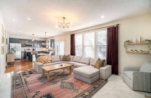 Olathe House | KC Oasis: Pool, Hot Tub, Sauna