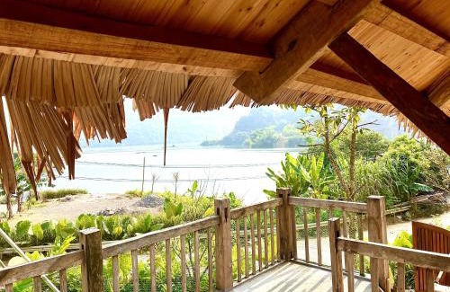 Da Bac Cabin | Ke Mountain and Lake Retreat