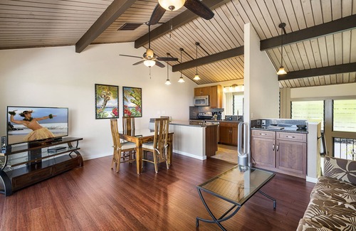 Keauhou Condo | Keauhou Resort 113: Lush Oceanview Condo w/AC, Pool & Stunning Views