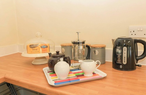 Blandford Forum Cottage | KEEPERS COTTAGE, pet friendly in Winterborne Stickland