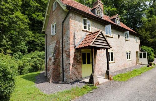 Devizes House | Keepers Cottage
