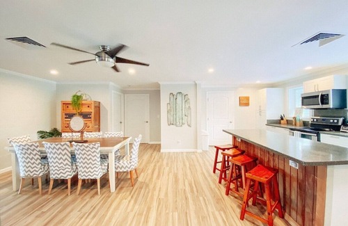 Laie House | Kekela Iki Beachfront- Semi-Private Beach, Jacuzzi