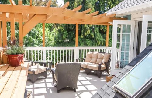 Central Okanagan Bed & Breakfast | Kelowna Bed & Breakfast - CHATHAM HOUSE