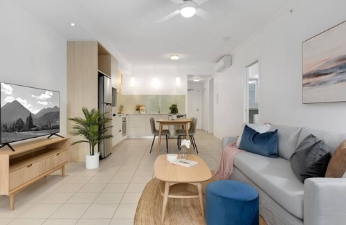 Kelvin Grove Apartment | Kelvin Grove Sanctuary - 2BR 2BA w Private Balcony
