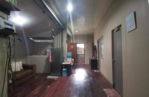 Coron Town Proper House | Ken's Inn