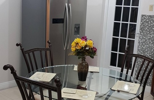 Eden Gardens Apartment | Kensington Oasis 2b/3bth- New Kingston (24 hrs security, free wifi, hot water)