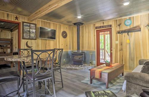New Concord House | Kentucky Cabin with 2 Fishing Ponds and Trail Access
