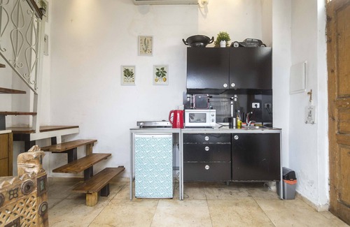 Kerem HaTeimanim Apartment | KEREM STUDIO WITH PATIO