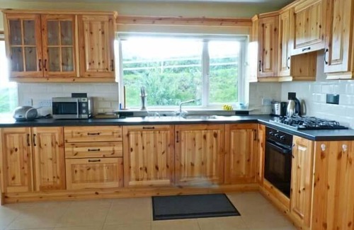 Caherdaniel Cottage | KERRY WAY COTTAGE, family friendly in Castlecove, County Kerry