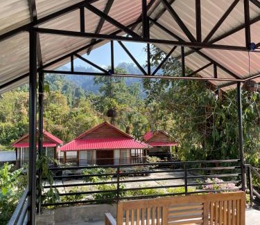 Amini House | Kesha Eniyo villa