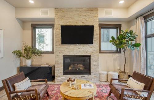 Park City Apartment | Kestrel by AvantStay Close to the Ski Slopes in this Majestic Home in Park City