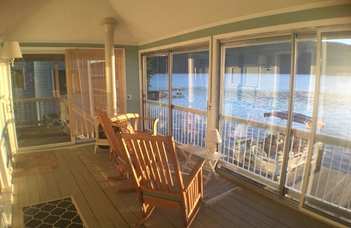 Hammondsport House | Keuka Villa - A Charming Lakeside Cottage on the Jewel of the Finger Lakes
