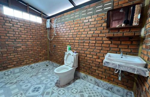 K. Bung Khla House | Khamban homestay ค้ำบ้านโฮมสเตย์