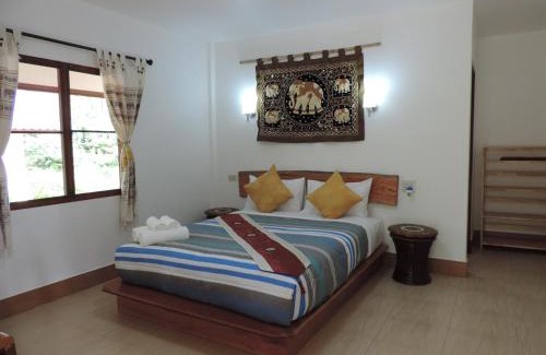 Khlong Sok House | Khao Sok Holiday Resort