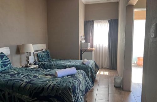 Dundee Bed & Breakfast | khaya4u Guesthouse