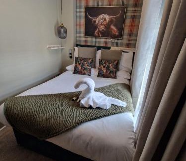 Treharris House | KILEX House - Contractors Long stay 3 bed Bike store