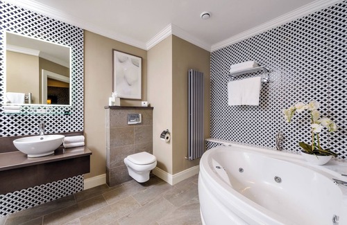 Killarney Hotel | Killarney Oaks Hotel
