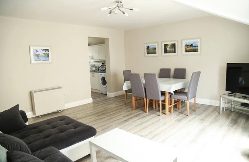 Killarney House | Killarney Town Center