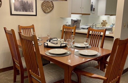 Central Vermont- Killington Condo | Killington Sun Dog Trail ski-on ski-off 2 bedroom 2 bathroom 1st floor condo